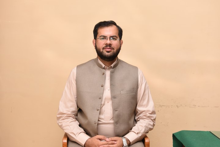 Dr. Asim Ali Lab Head 